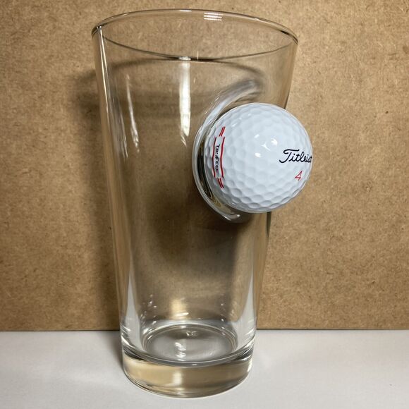 Ben Shot Novelty Pint Golf Glass with Embedded Titleist #4 Golf Ball 16 Oz - Picture 1 of 9